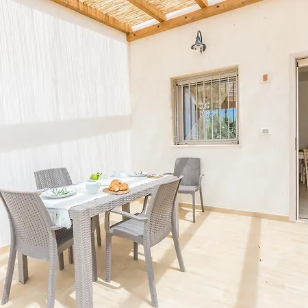 Villa Salinola Ad